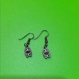 Elegant Silver Floral Earrings